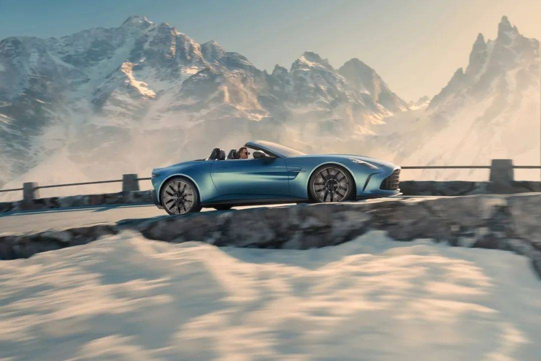 软顶敞篷 阿斯顿·马丁全新Vantage Roadster发布