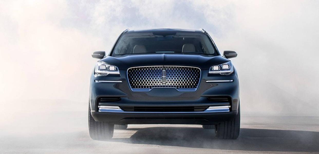 这才是纯正豪华SUV,续航1129km强混加持改善油耗,还看啥BBA?