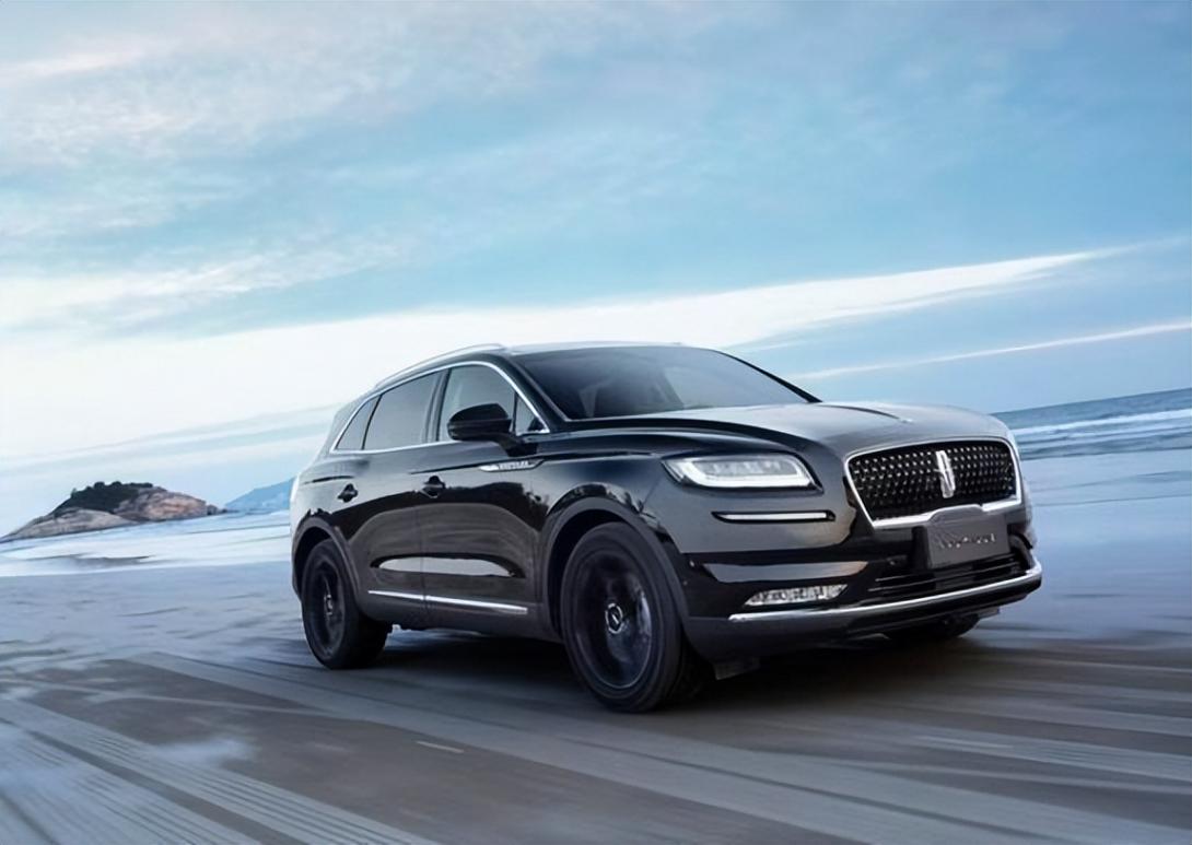 这才是纯正豪华SUV,续航1129km强混加持改善油耗,还看啥BBA?
