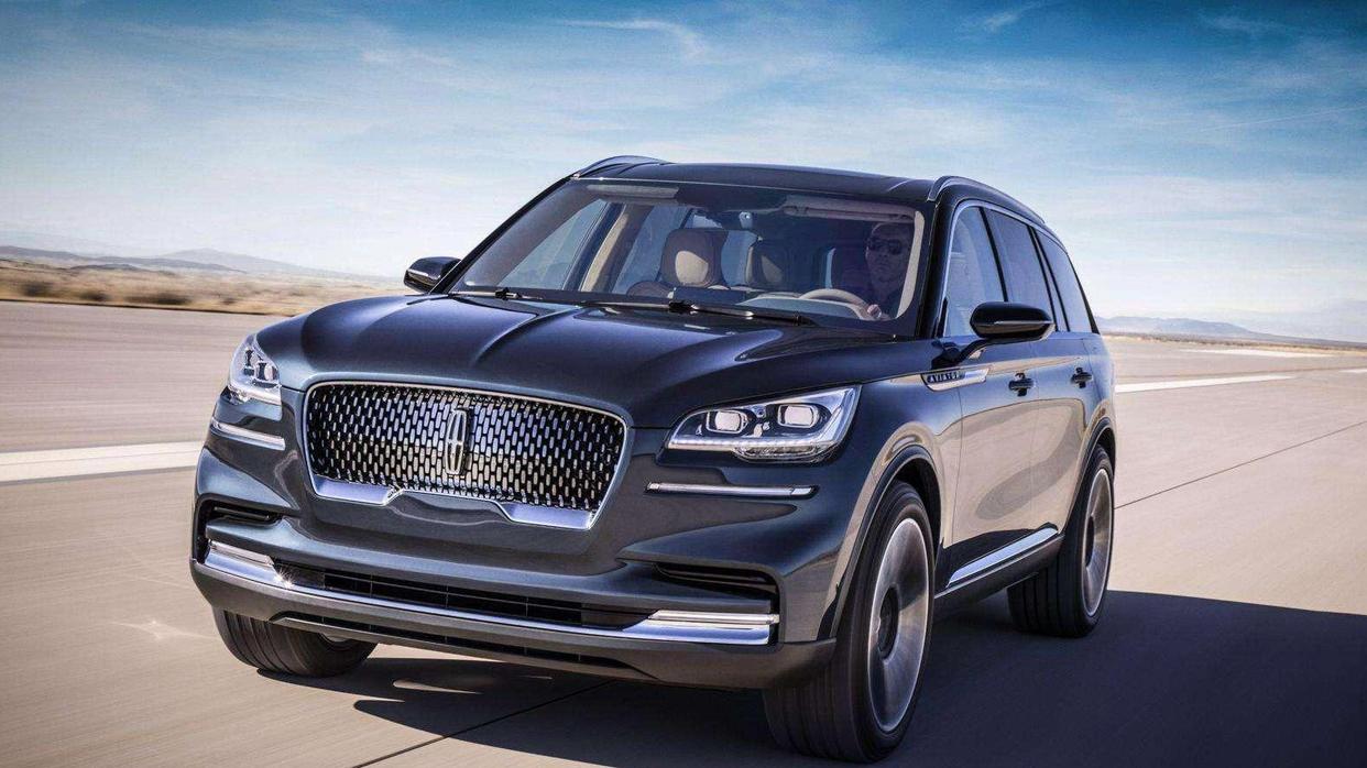 这才是纯正豪华SUV,续航1129km强混加持改善油耗,还看啥BBA?
