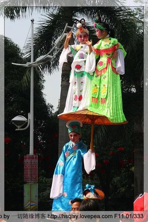 直击广西宾阳炮龙节现场