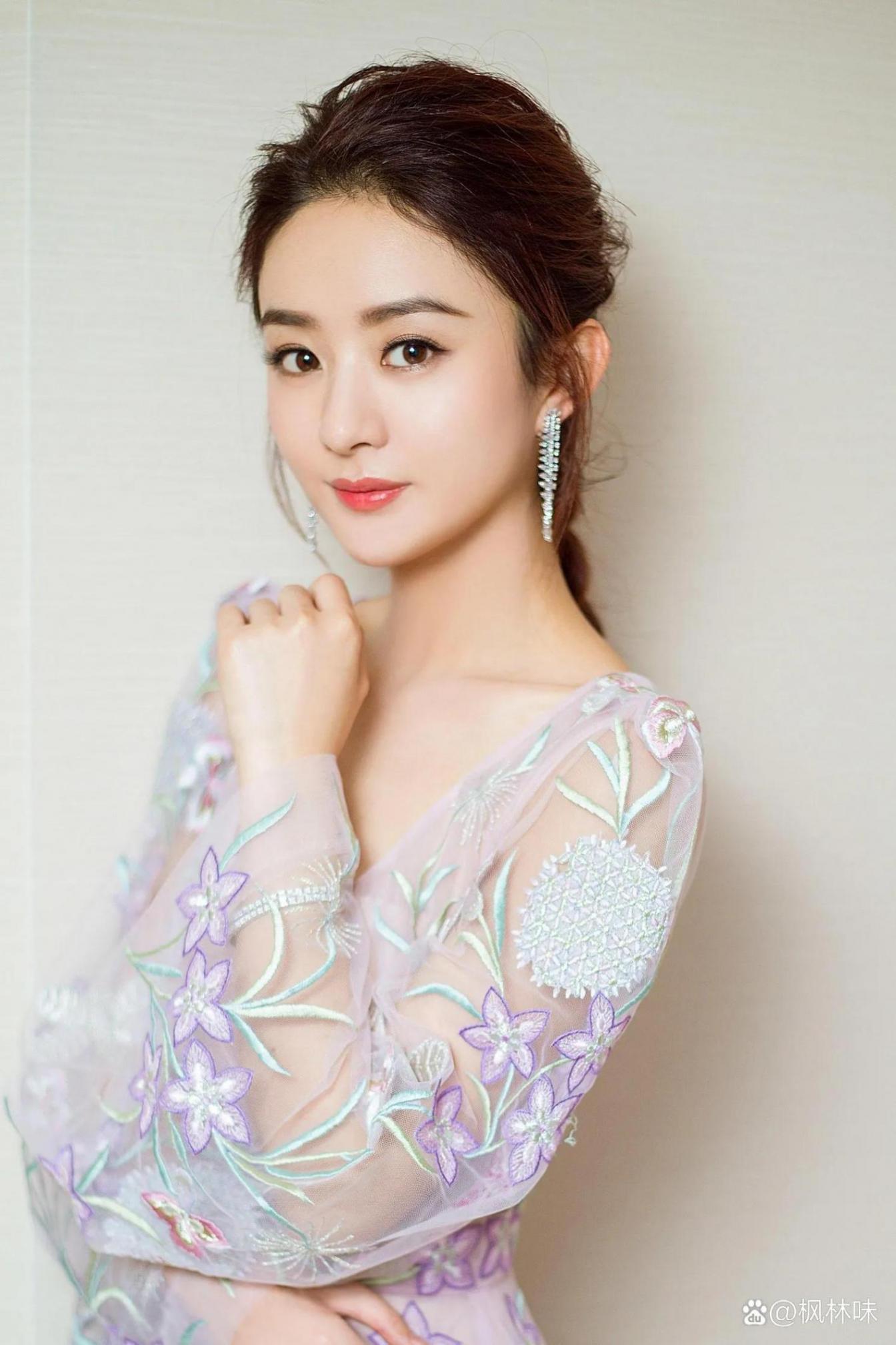 颠覆甜美!赵丽颖首演刑释人员:出狱那天的阳光刺痛了新生